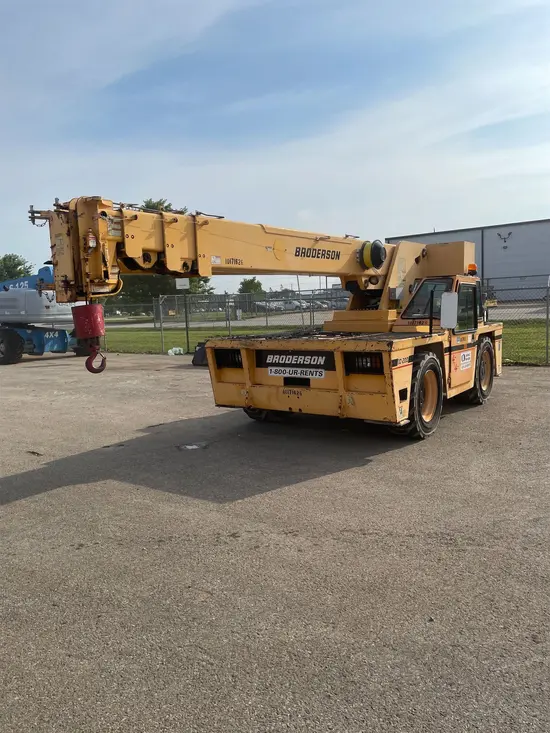 2013 Broderson IC-200-3H