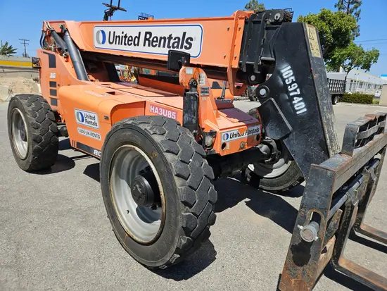 2017 SKYTRAK 8042 Forklift