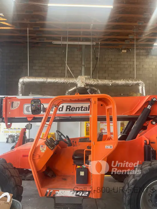 2019 SKYTRAK 8042 Forklift