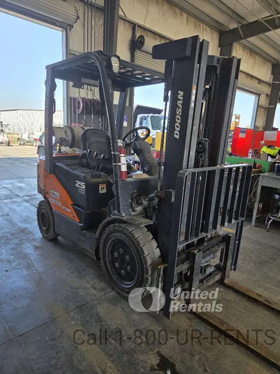 2022 Doosan G25P-7DF Warehouse Forklift