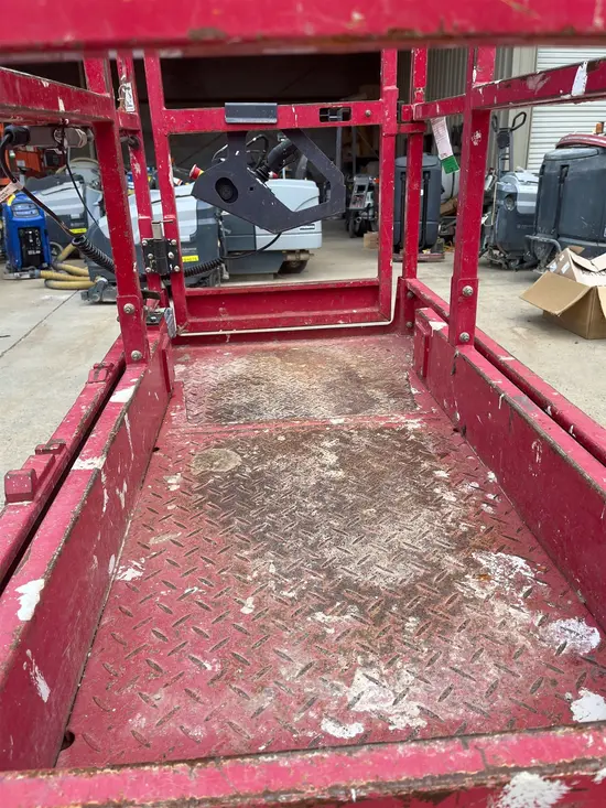 2018 MEC MICRO 19 Scissor Lift