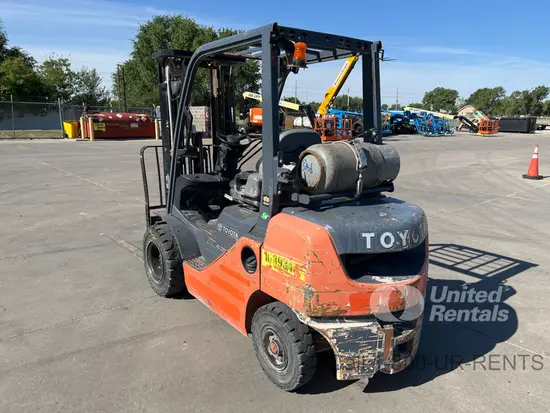 2019 Toyota 8FGU25 Warehouse Forklift
