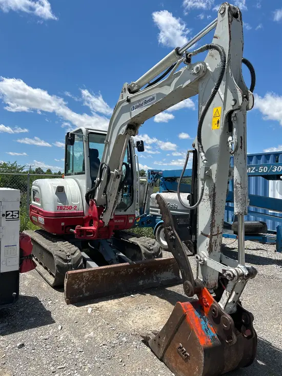 2021 Takeuchi TB250-2CR Mini Excavator
