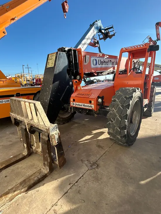 2016 SKYTRAK 6042 Forklift