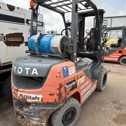 2019 Toyota 8FGU25 Warehouse Forklift