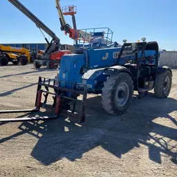 2015 Genie GTH-844 Forklift