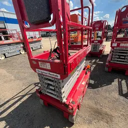 2018 MEC MICRO 19 Scissor Lift