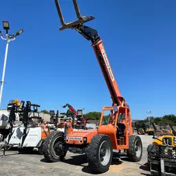 2016 SKYTRAK 8042 Forklift