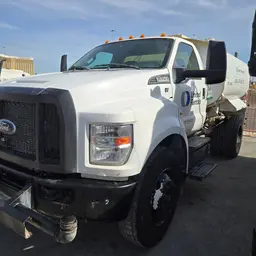 2019 Ford F-750 GAS Water Truck