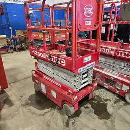 2018 MEC 1330SE Scissor Lift
