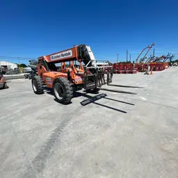 2016 SKYTRAK 8042 Forklift