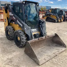 2017 John Deere 318G Track Loader