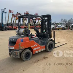 2020 Toyota 8FGU30 Warehouse Forklift