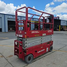 2017 MEC 2632SE Scissor Lift