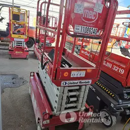 2020 MEC MICRO 19 Scissor Lift
