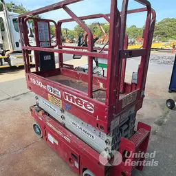 2018 MEC 1930SE Scissor Lift